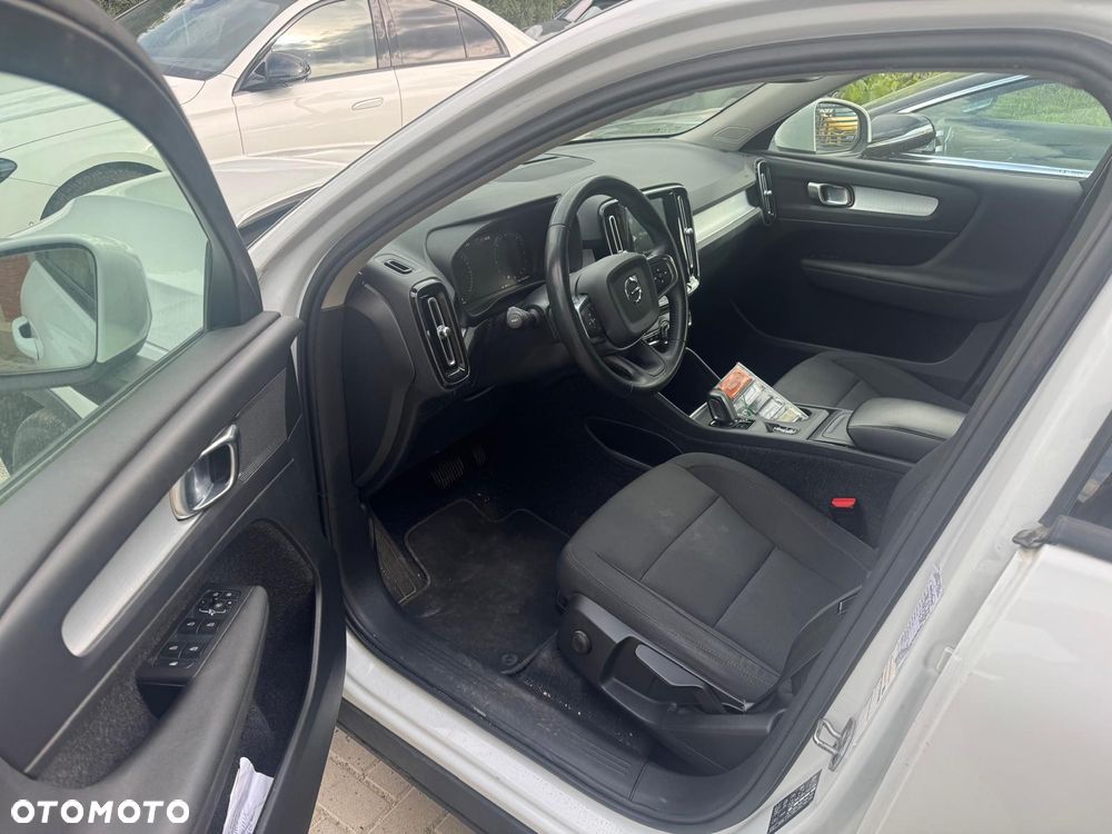 Volvo XC 40 D3 Momentum Pro - 17
