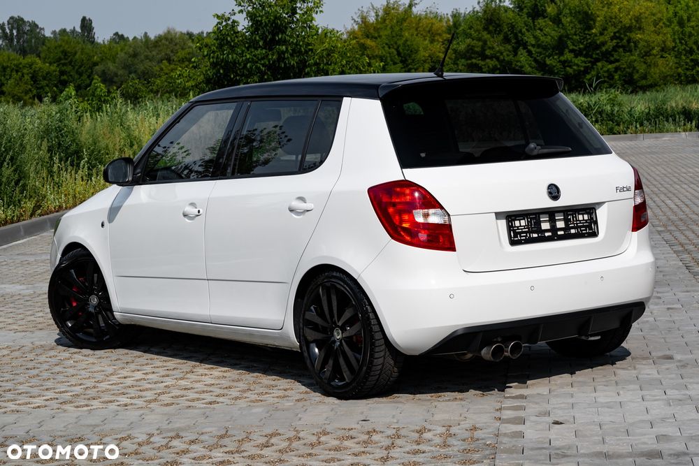 Skoda Fabia 1.4 TSI DSG RS - 9