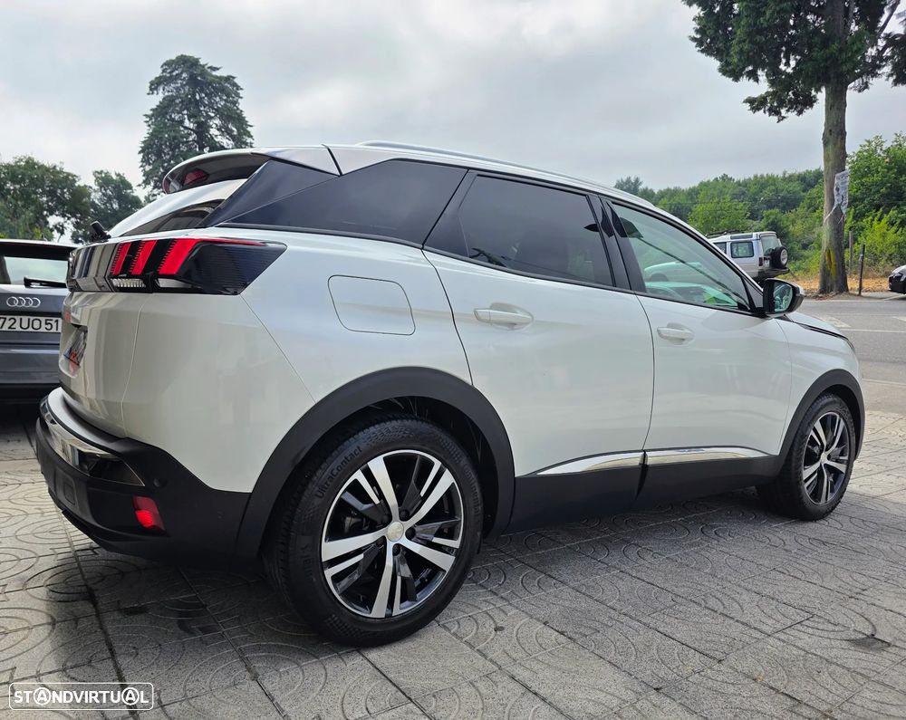 Peugeot 3008 1.6 BlueHDi Allure EAT6 J18 - 29
