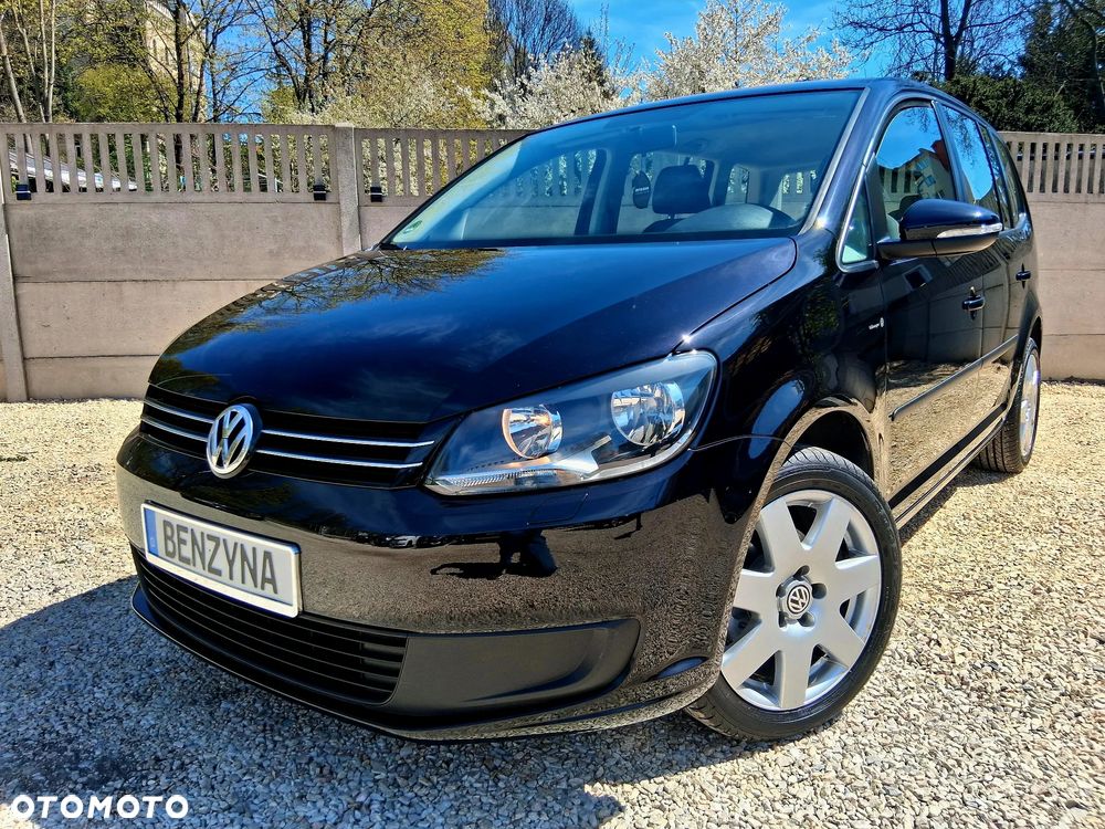 Volkswagen Touran - 1