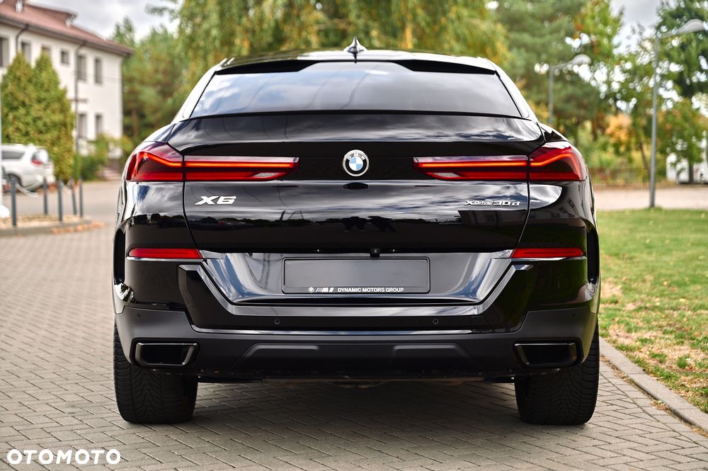 BMW X6 xDrive30d mHEV - 17