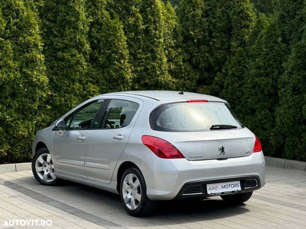 Peugeot 308 155 THP Premium - 9
