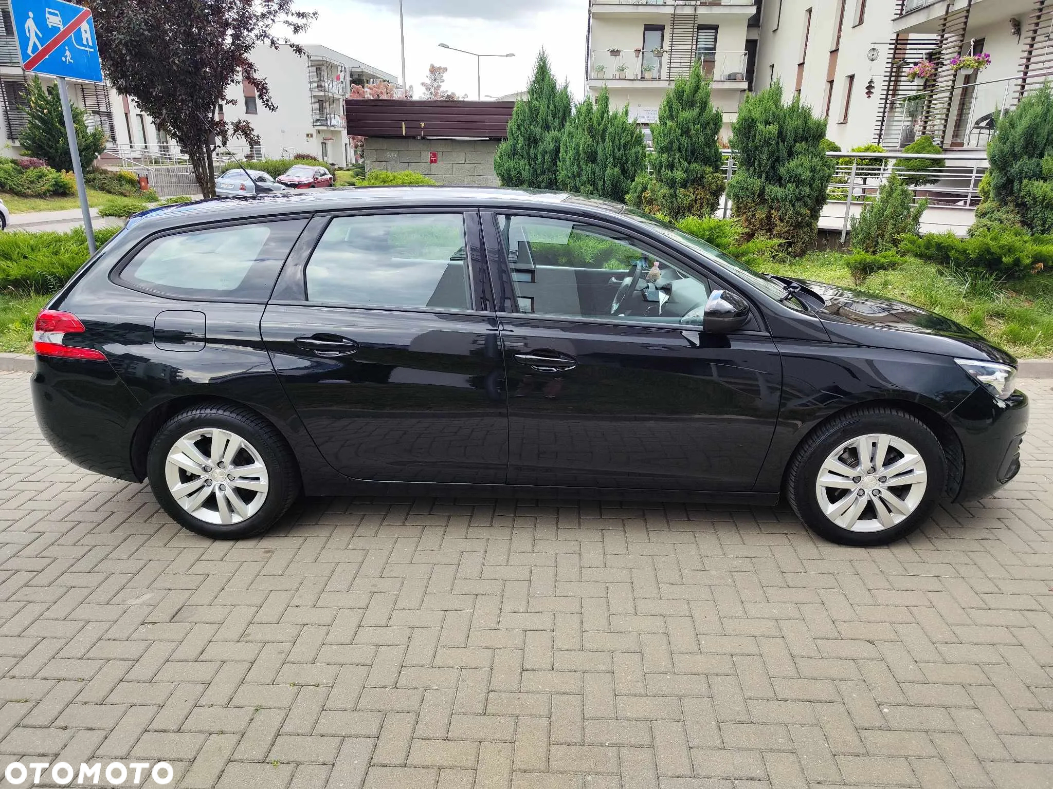 Peugeot 308 1.5 BlueHDi Allure Pack S&S - 4