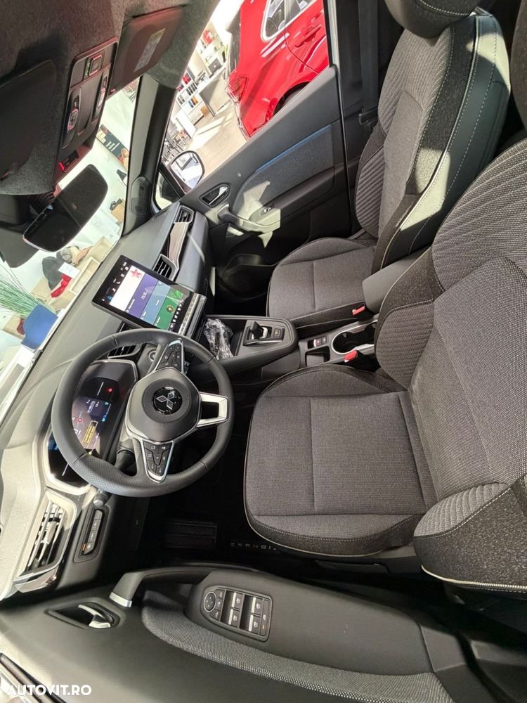 Mitsubishi Grandis - 7