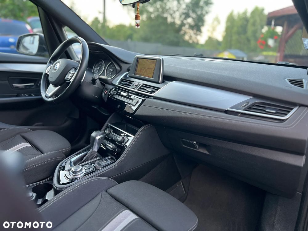 BMW Seria 2 225i Active Tourer Sport Line - 24