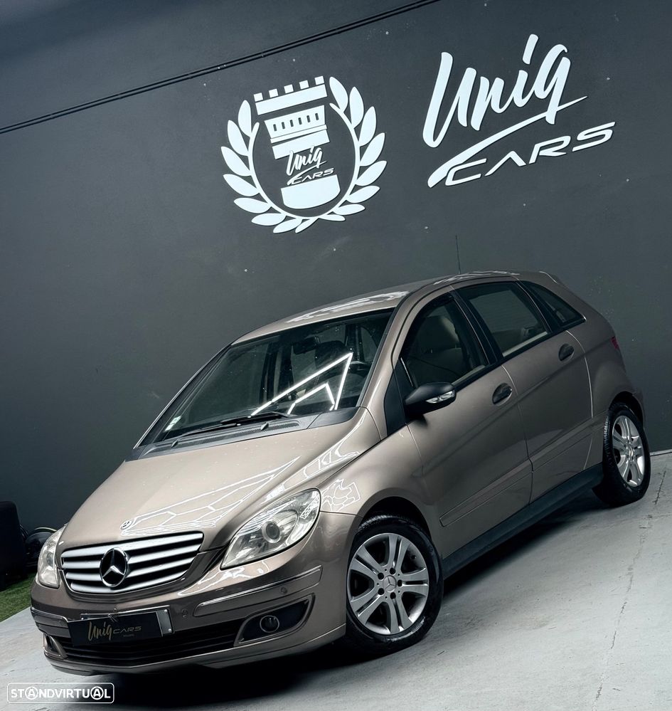 Mercedes-Benz A 180 Avantgarde Aut. - 4