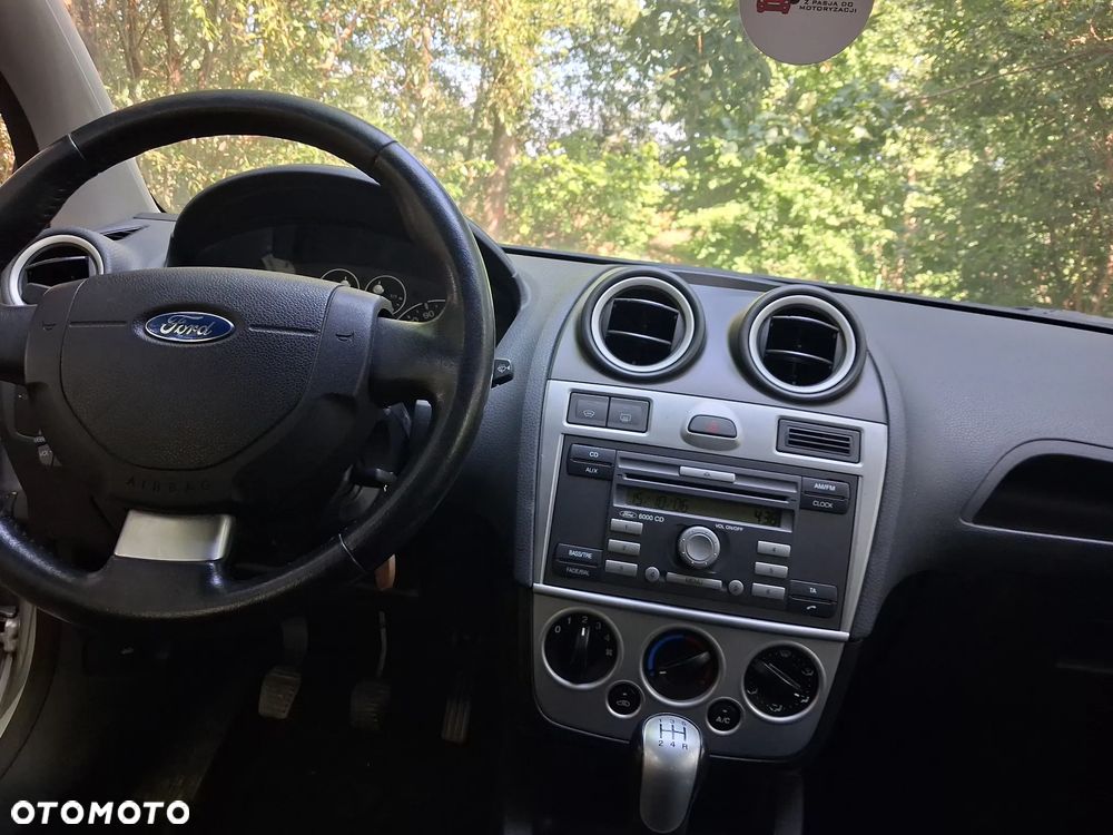 Ford Fiesta 1.3 - 15