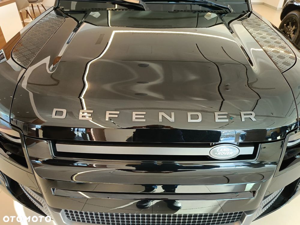 Land Rover Defender 5.0 P500 V8 - 12