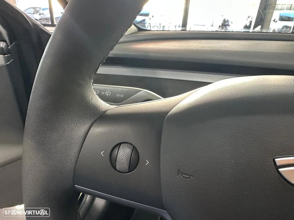 Tesla Model 3 Standard RWD Plus - 33