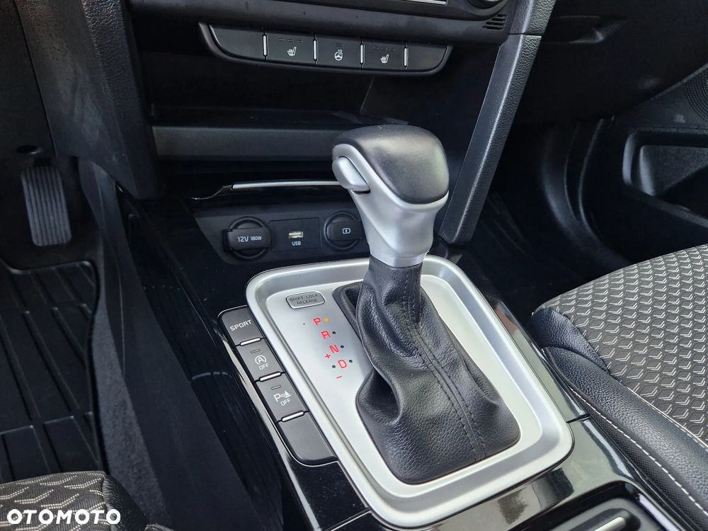 Kia XCeed - 32