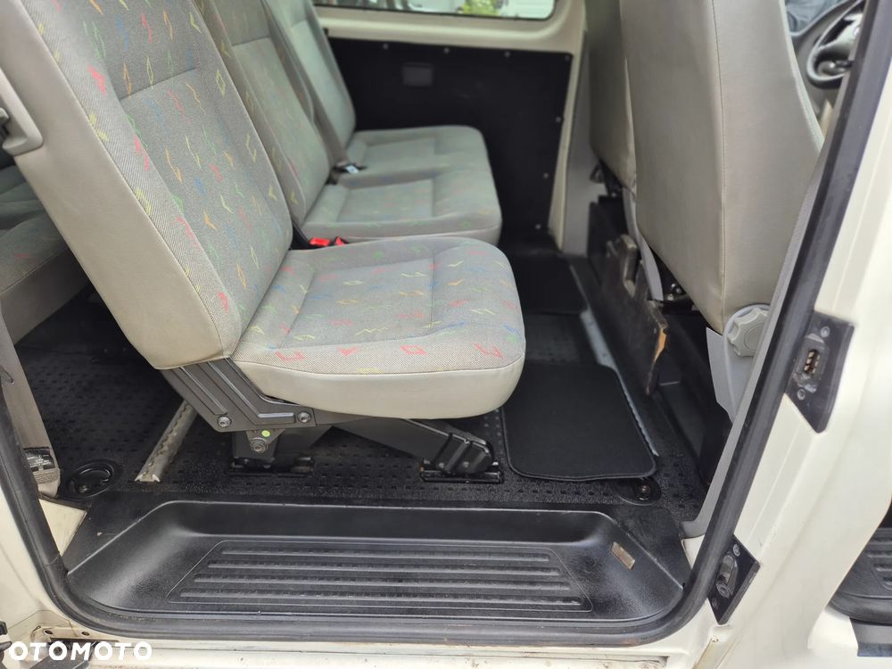 Volkswagen Transporter Volksbus - 13