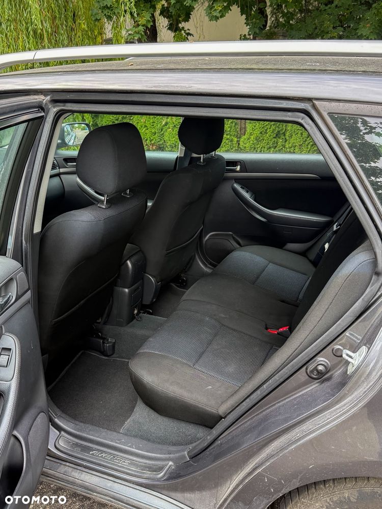 Toyota Avensis 2.0 D-4D - 6