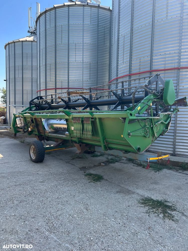 John Deere W650 - 11