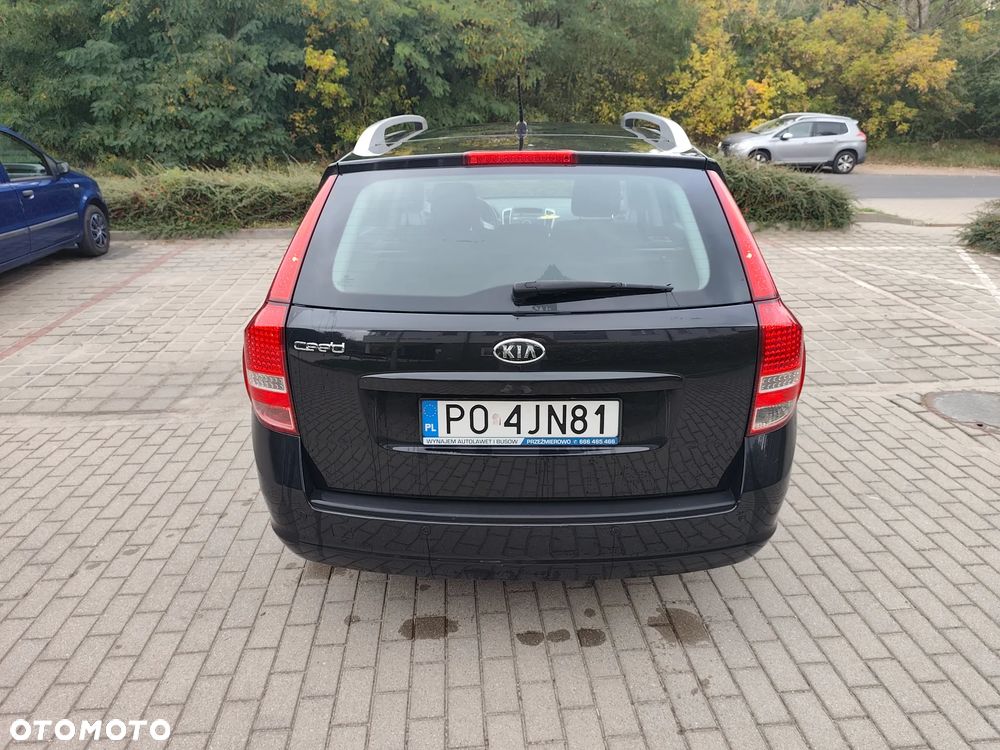 Kia Ceed 1.6 Comfort + - 6