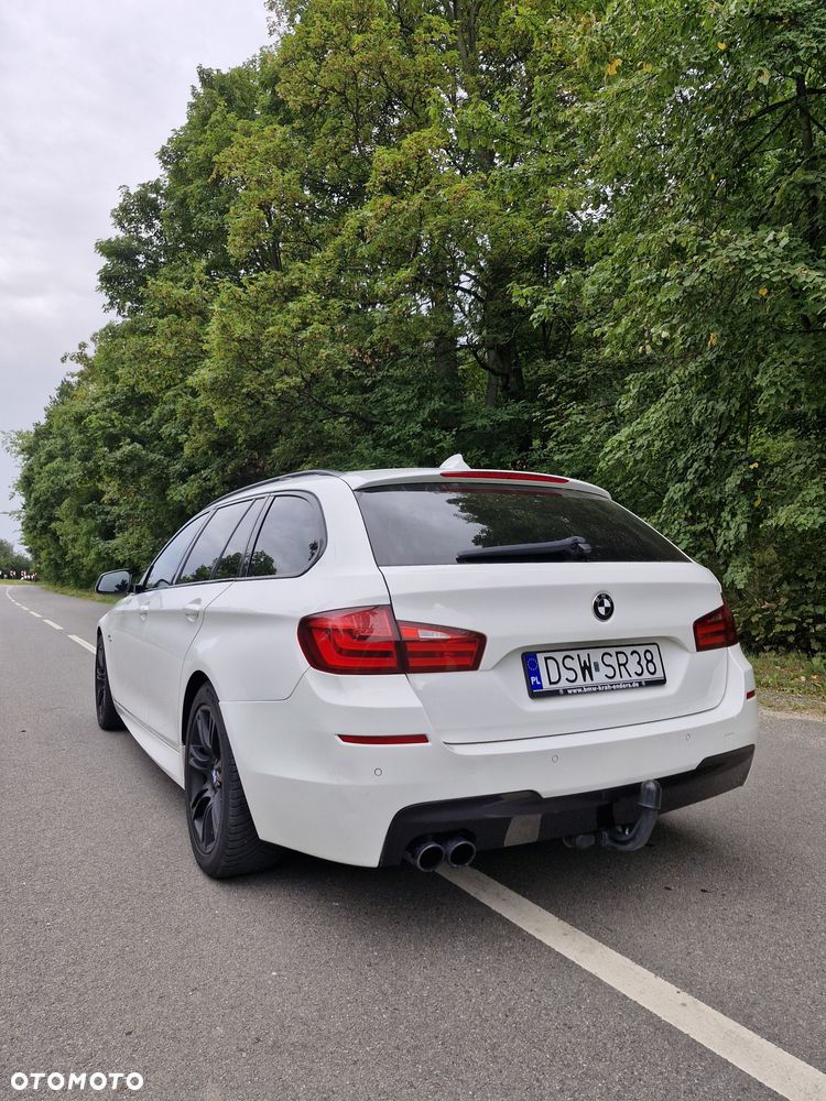 BMW Seria 5 525d - 7