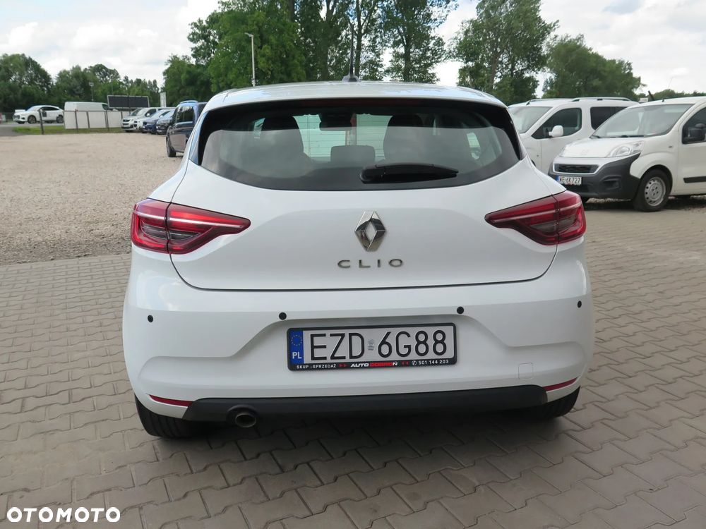 Renault Clio - 6