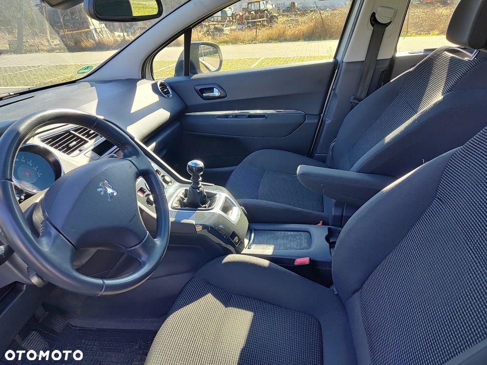 Peugeot 5008 1.6 THP Active 7os - 26