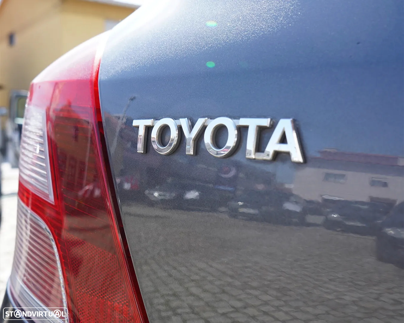 Toyota Yaris 1.0 VVT-i AC - 4