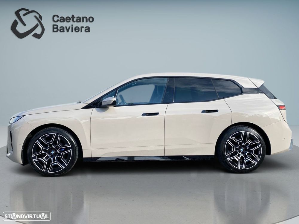 BMW iX xDrive 45 Pack Desportivo - 25