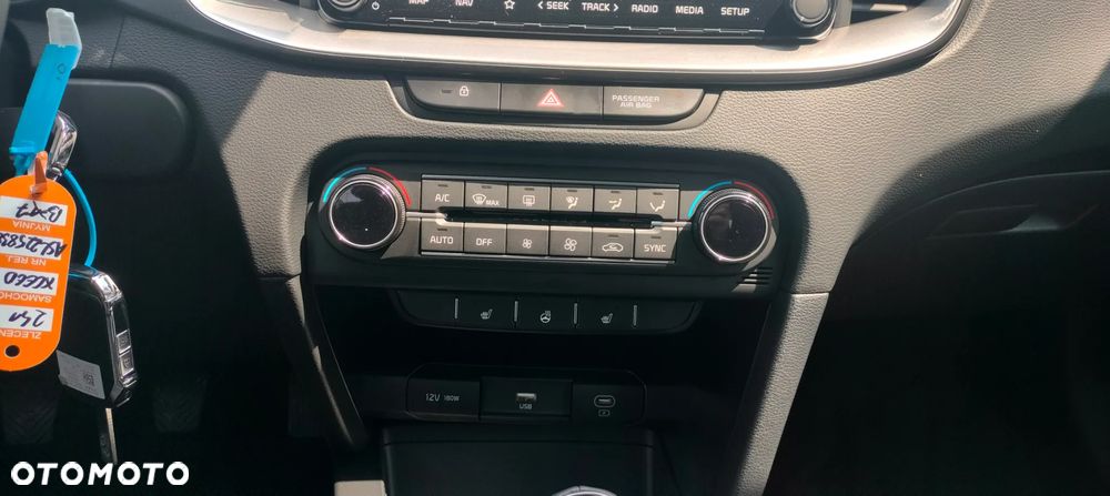Kia XCeed 1.5 T-GDI M - 12