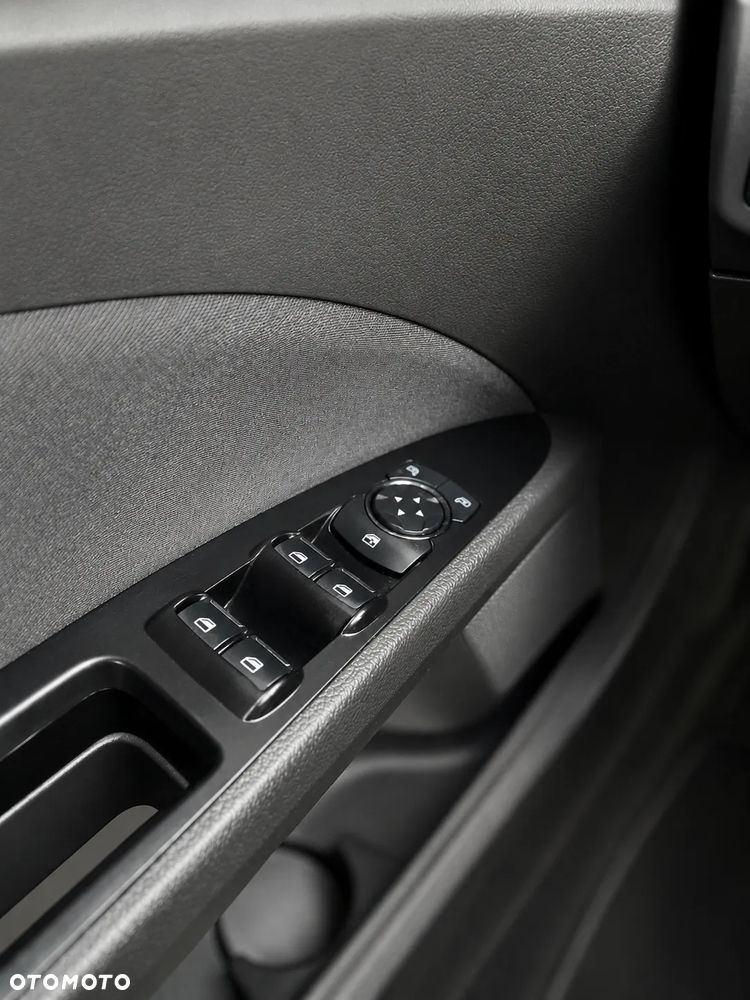 Ford Fusion - 21