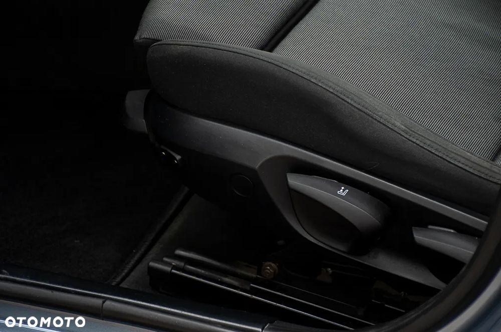 BMW Seria 1 - 37