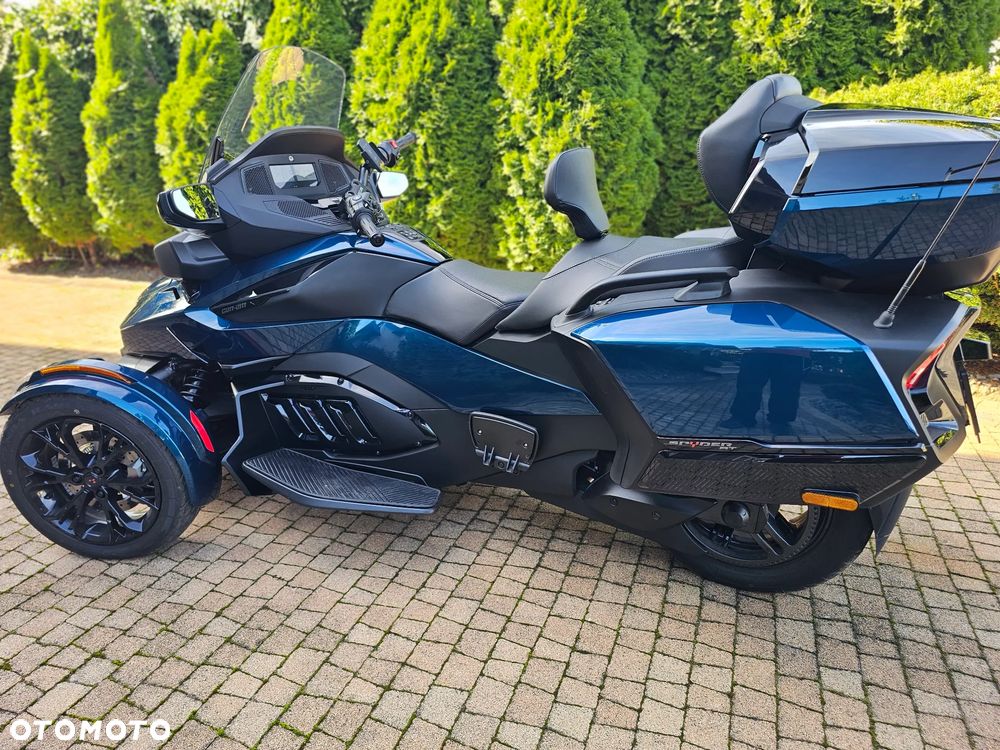 Can-Am Spyder - 6