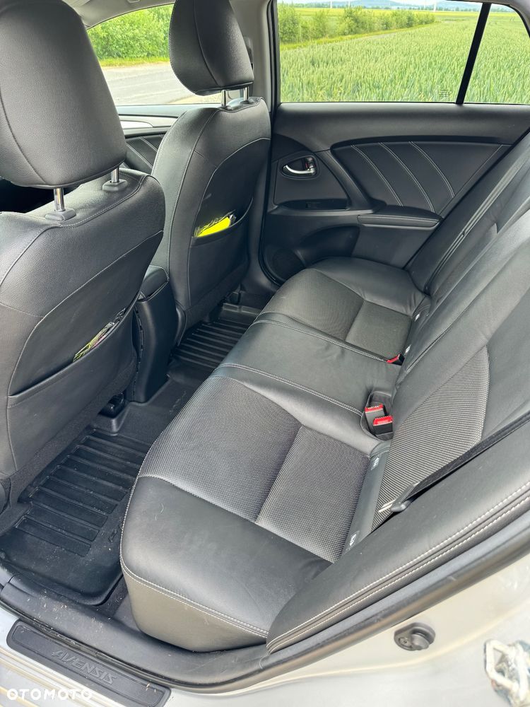 Toyota Avensis 2.0 D-4D Prestige - 7
