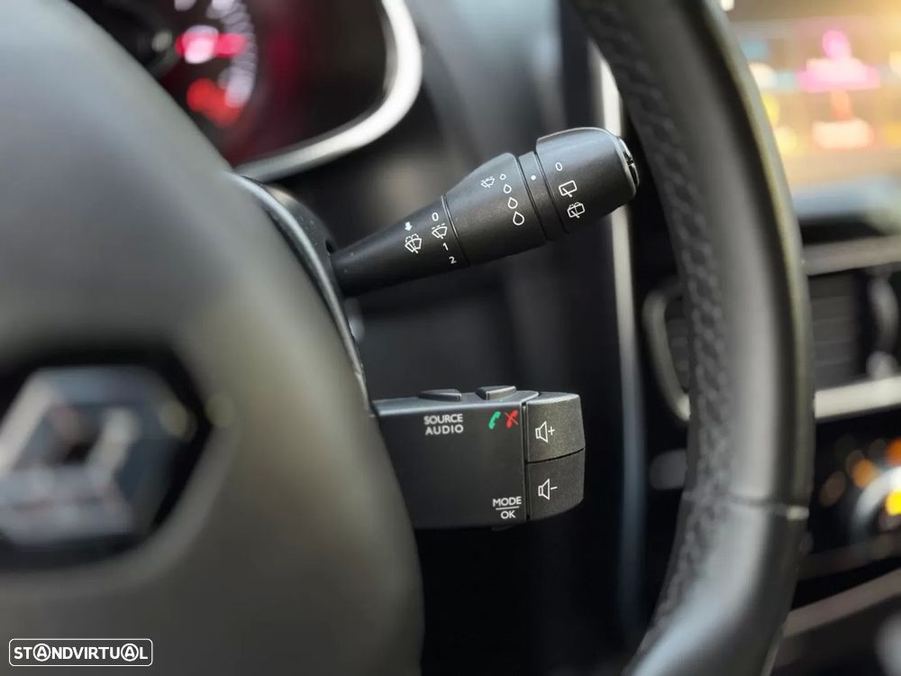 Renault Clio 1.5 dCi Limited EDition - 17