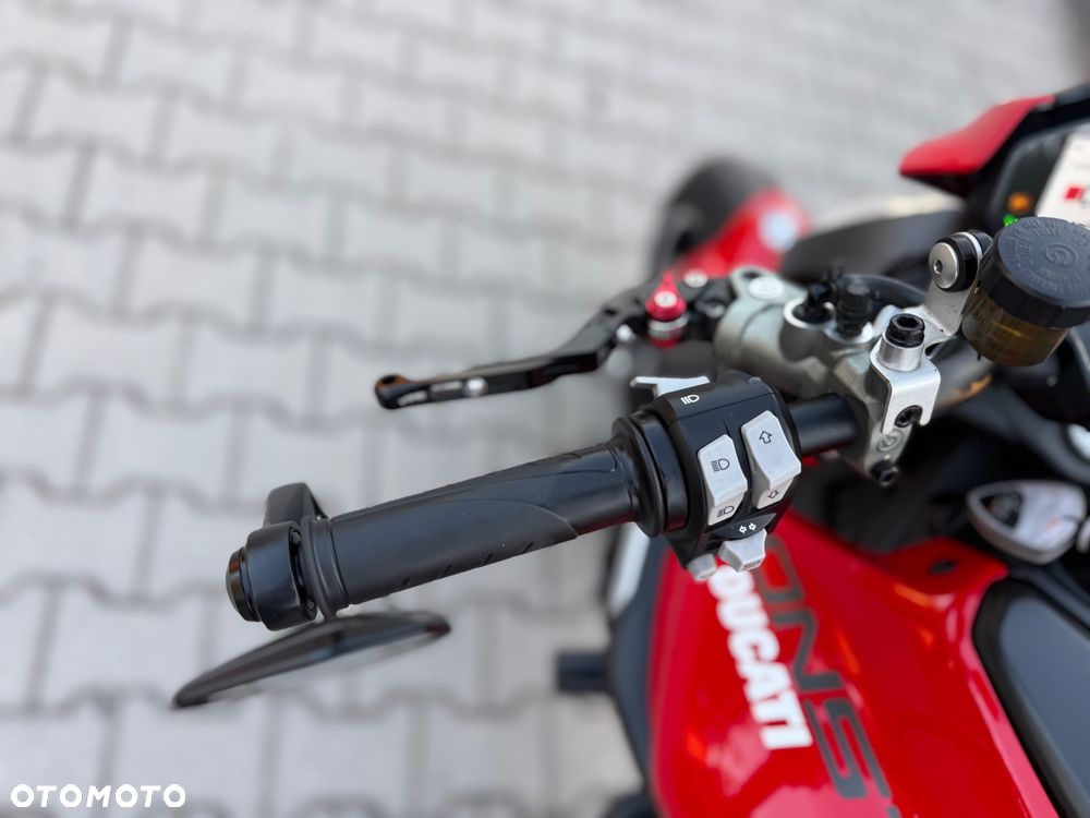 Ducati Monster - 24