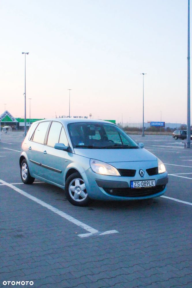 Renault Scenic 1.6 16V Confort Expression - 1
