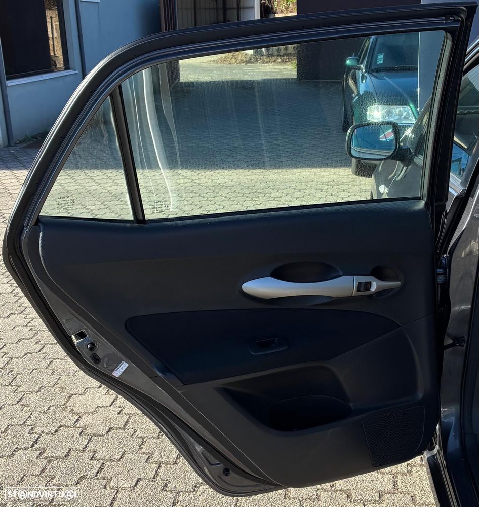 Toyota Auris 1.4 D-4D Comfort+VSC - 14