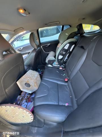 Volvo V60 D4 Geartronic Kinetic - 8