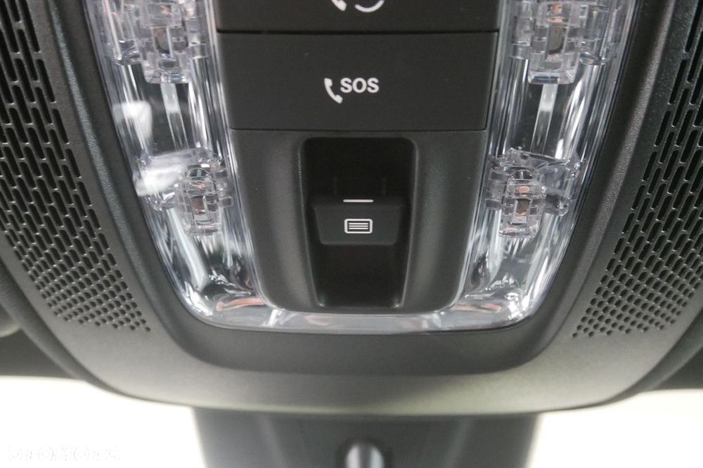 Mercedes-Benz GLA - 29