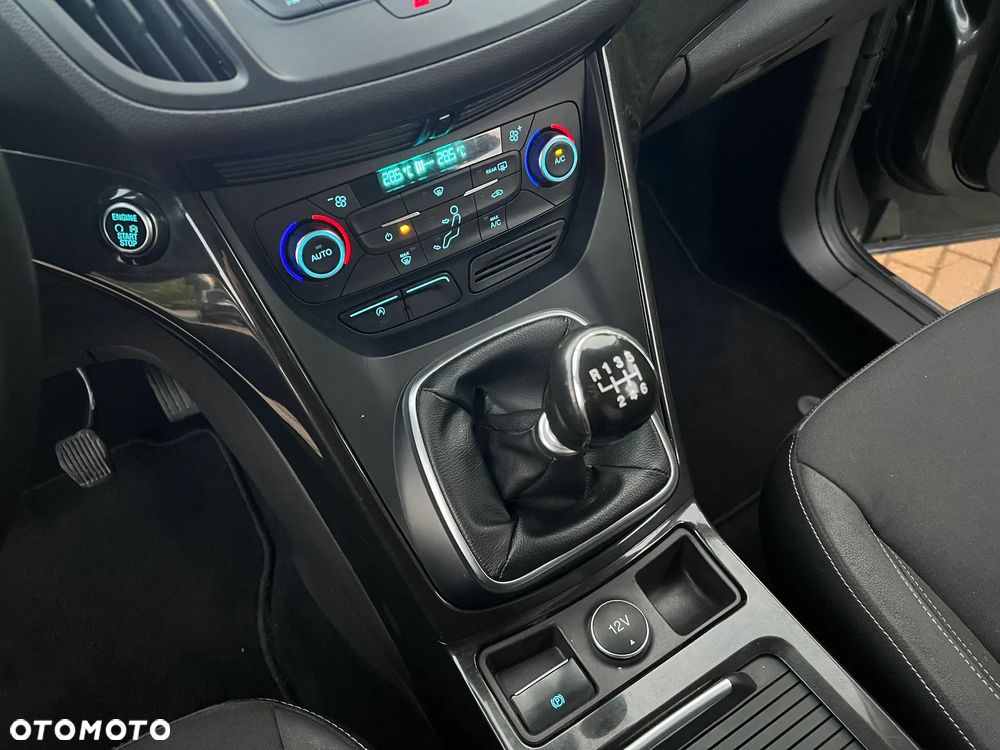 Ford Kuga 1.5 EcoBoost 2x4 Cool & Connect - 34