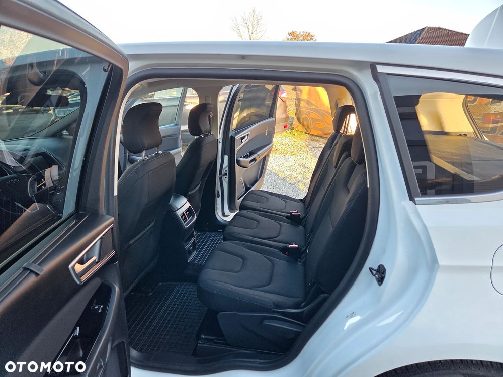 Ford S-Max 2.0 TDCi Titanium PowerShift - 15