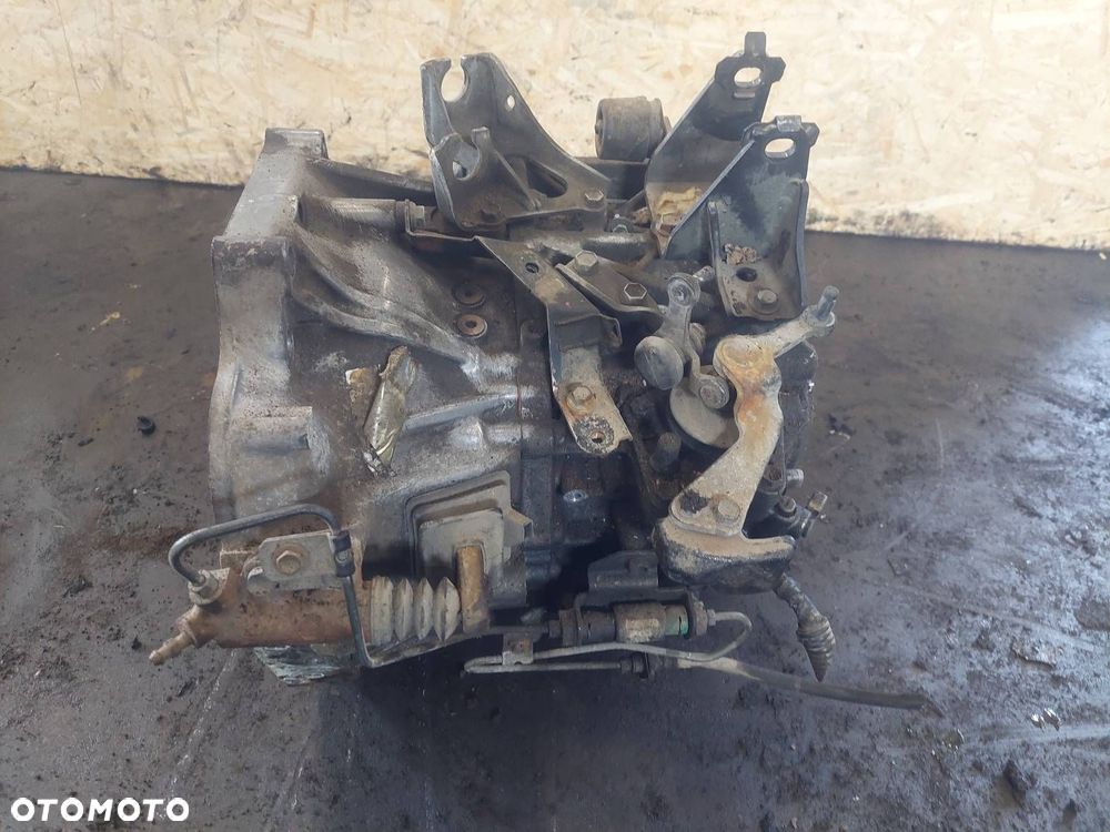 SKRZYNIA BIEGÓW TOYOTA AURIS I 2.0 D4D MANUAL 6 BIEGÓW ID: 236414 - 2