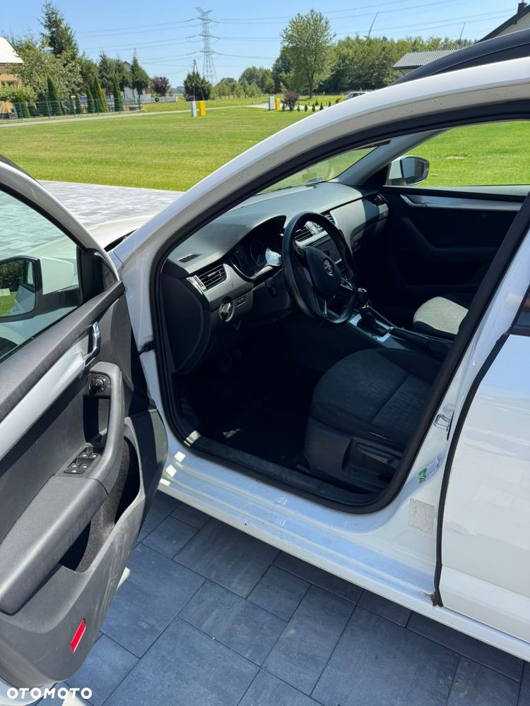 Skoda Octavia 1.4 TSI Ambition DSG - 8