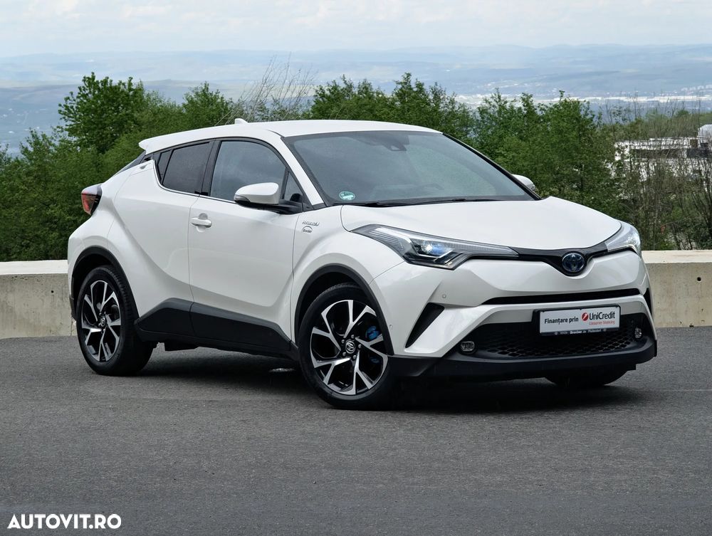 Toyota C-HR Lounge - 1