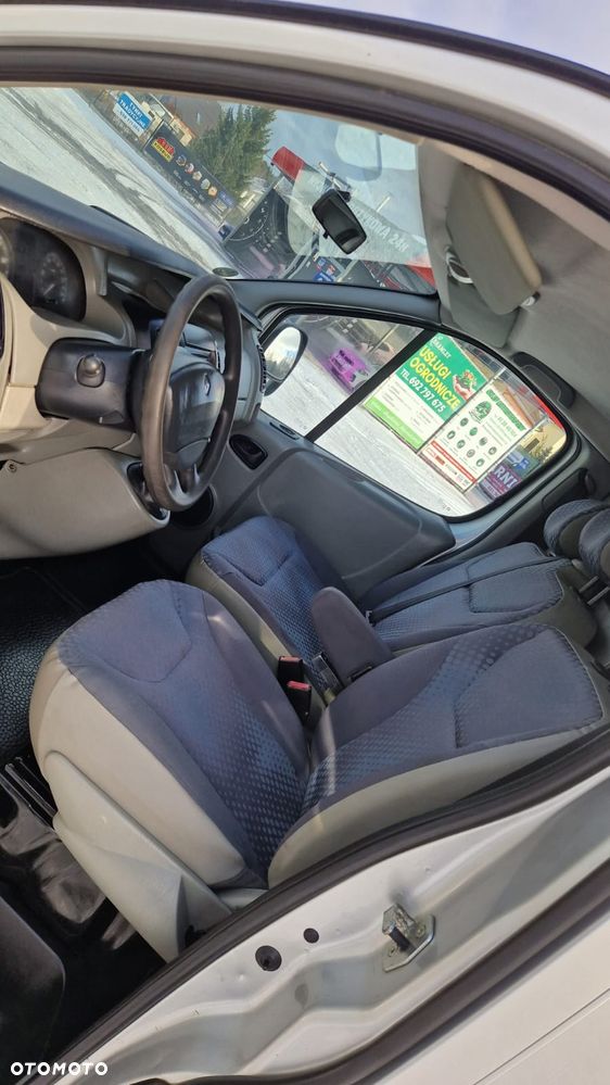 Renault TRAFIC L2H1 - 11