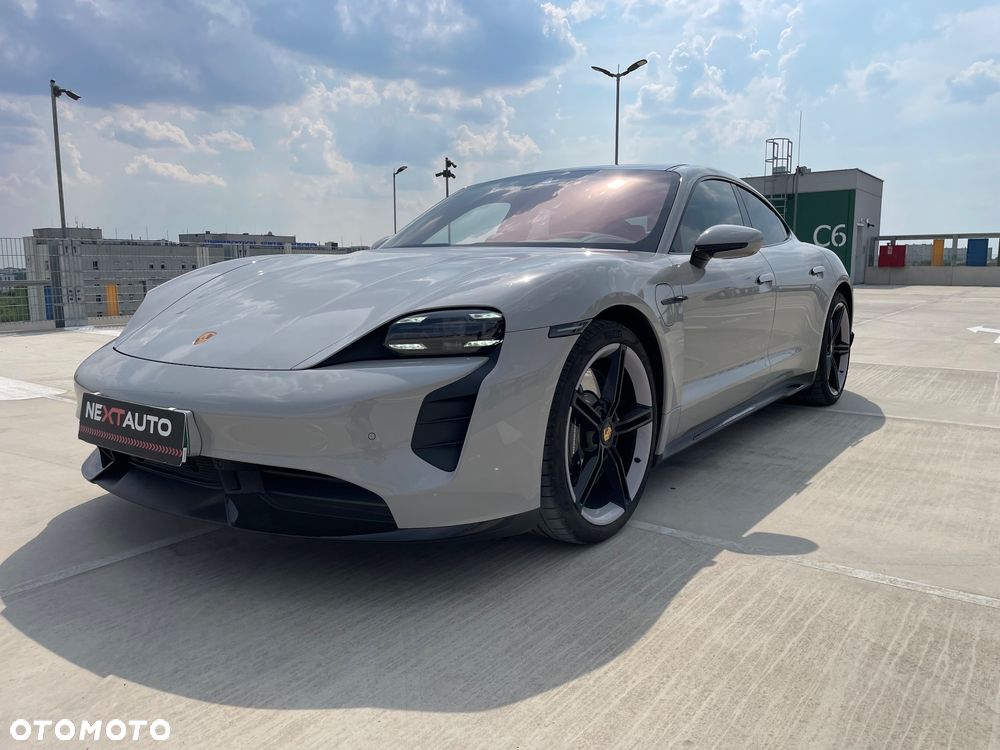 Porsche Taycan Turbo - 3