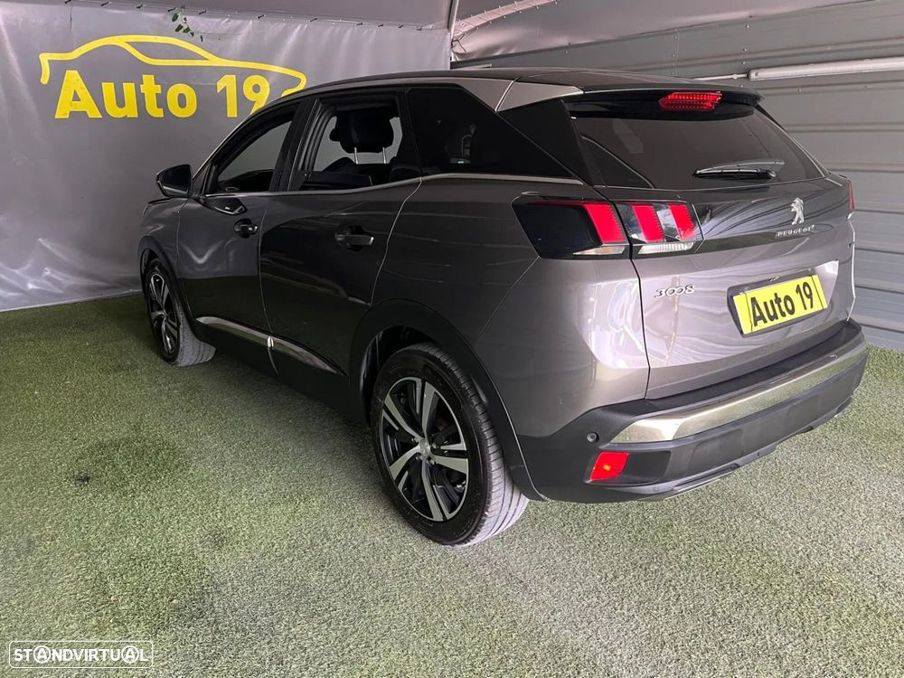 Peugeot 3008 1.2 PureTech GT Line — fotografia 6