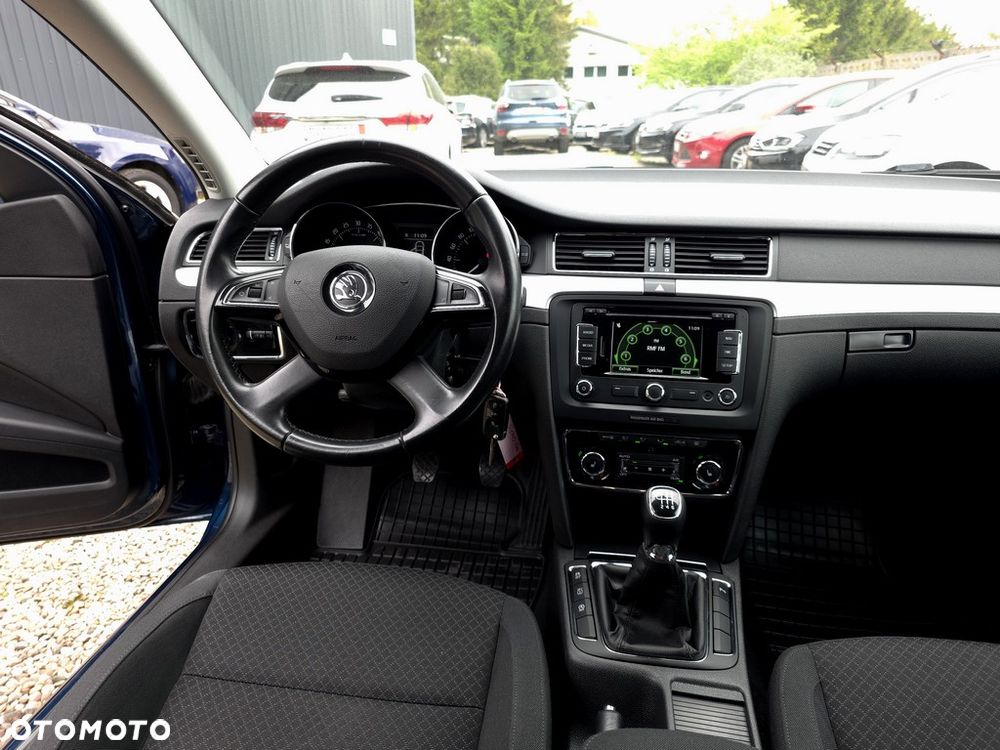 Skoda Superb 2.0 TDI Ambition - 6