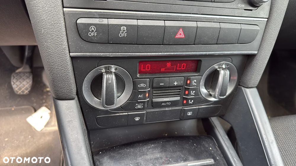 Audi A3 Sportback 2.0 TDI DPF S line Sportpaket - 9