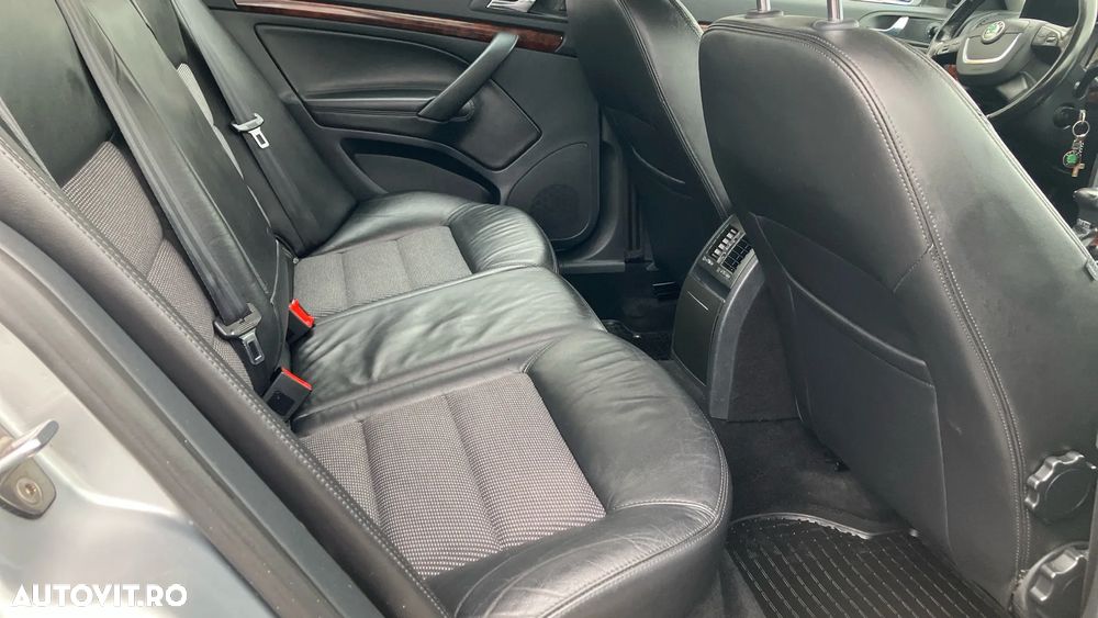 Skoda Octavia 1.4 TSI Ambiente DSG - 6