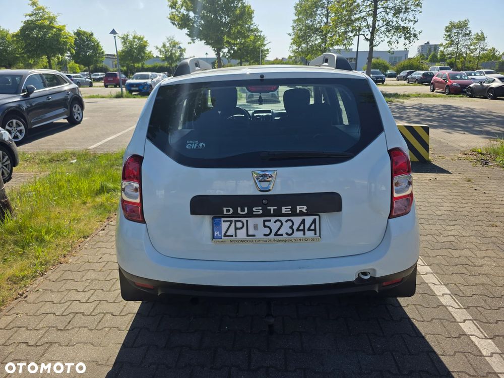 Dacia Duster 1.6 SCe S&S - 4