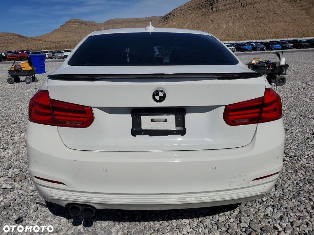 BMW Seria 3 330i xDrive Edition M Sport Shadow - 6