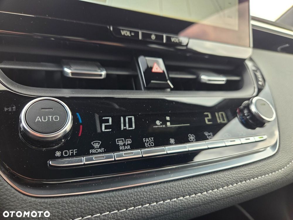 Toyota Corolla 2.0 Hybrid Style - 26