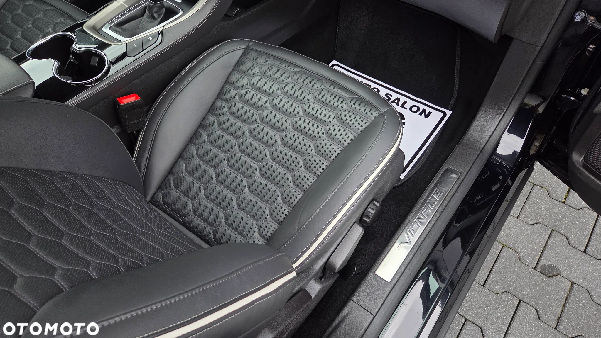 Ford Mondeo Vignale 2.0 EcoBoost - 11