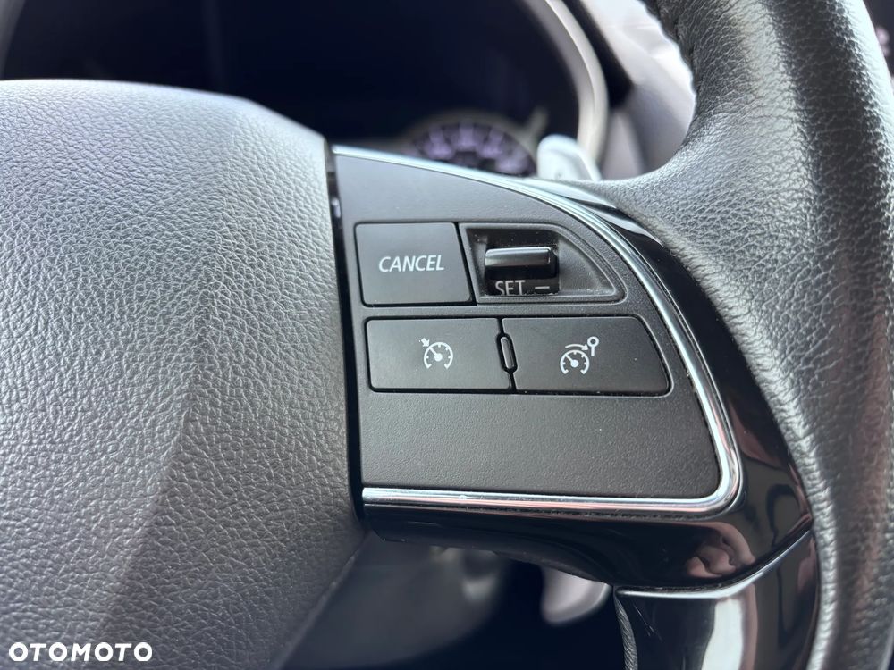 Mitsubishi Eclipse Cross 1.5 T Invite Plus CVT - 25